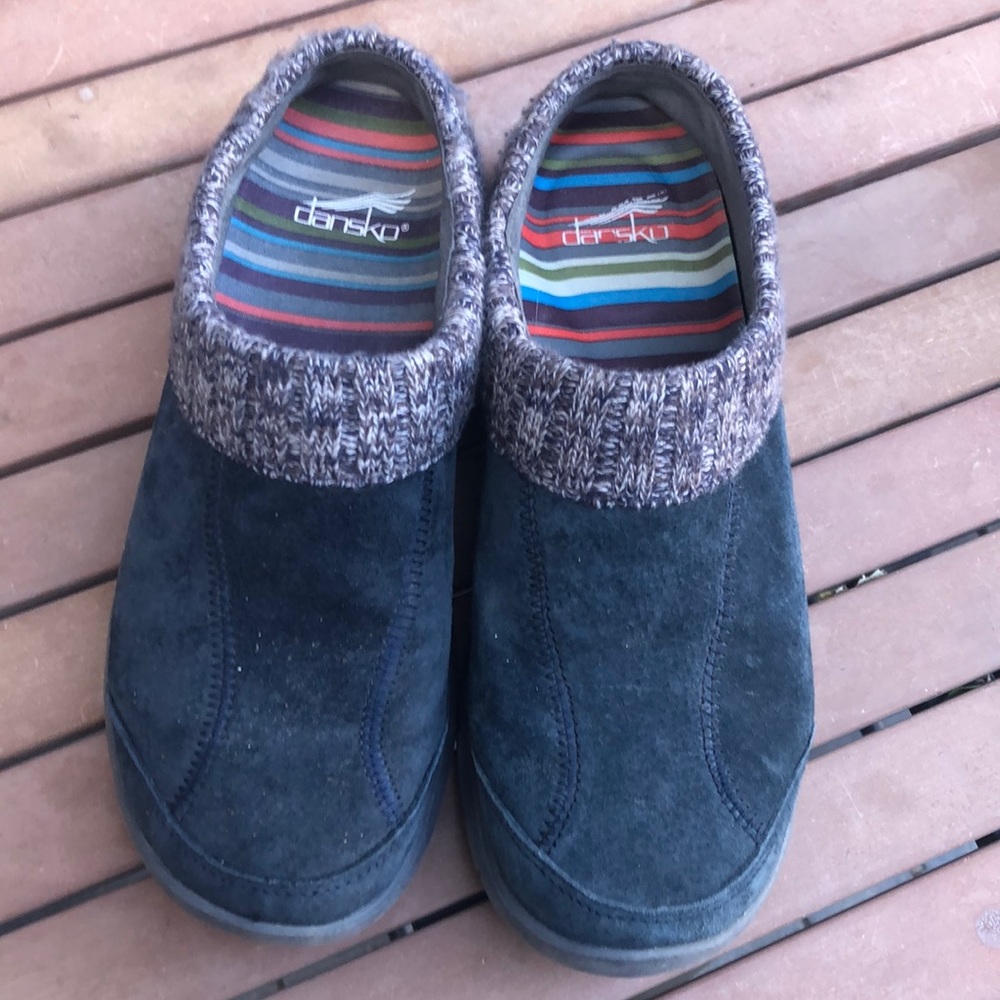 Dansko Eartha Clogs Size 38 (7.5 US) Blue Suede